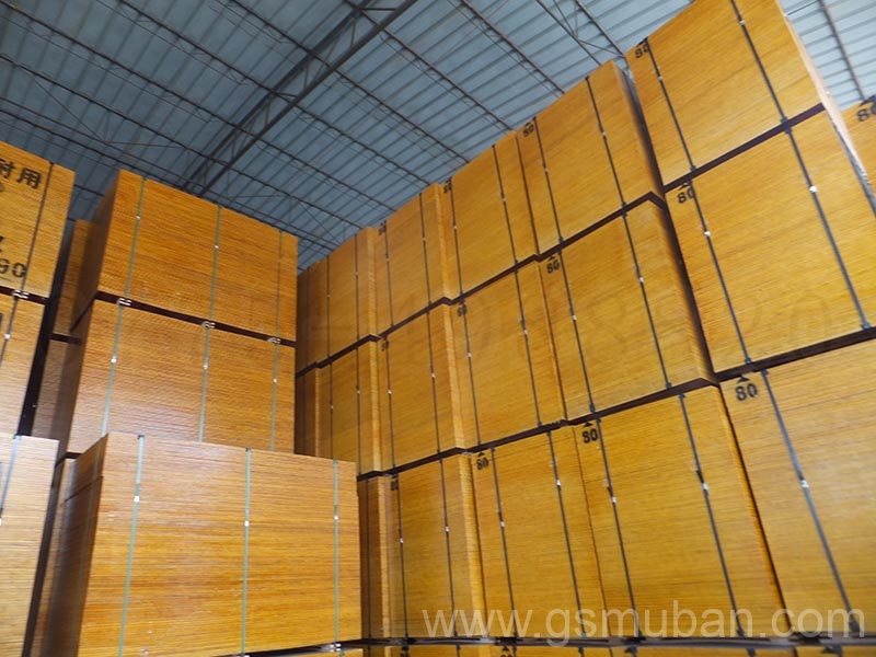 東莞建筑模板1220*2440*12mm多少錢一張？